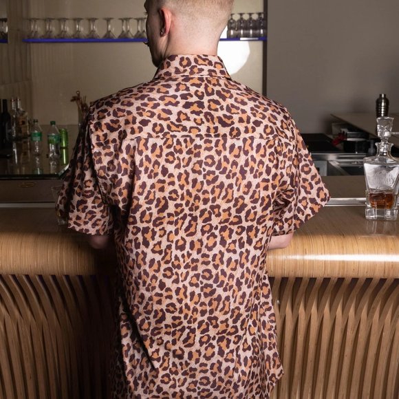 NWT Dixxon Flannel The Rick Leopard Animal Print Short Sleeve Shirt - Picture 5 of 7